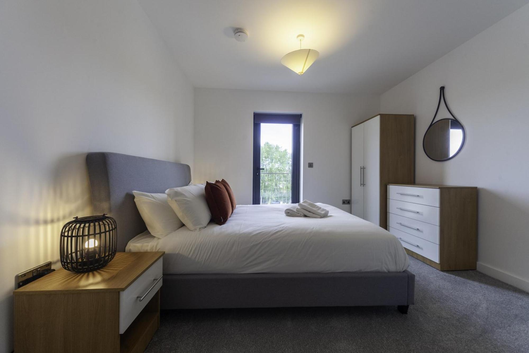 Lovely 2 Bedroom Apartment In Central Ashford Ashford (Kent) Exterior foto