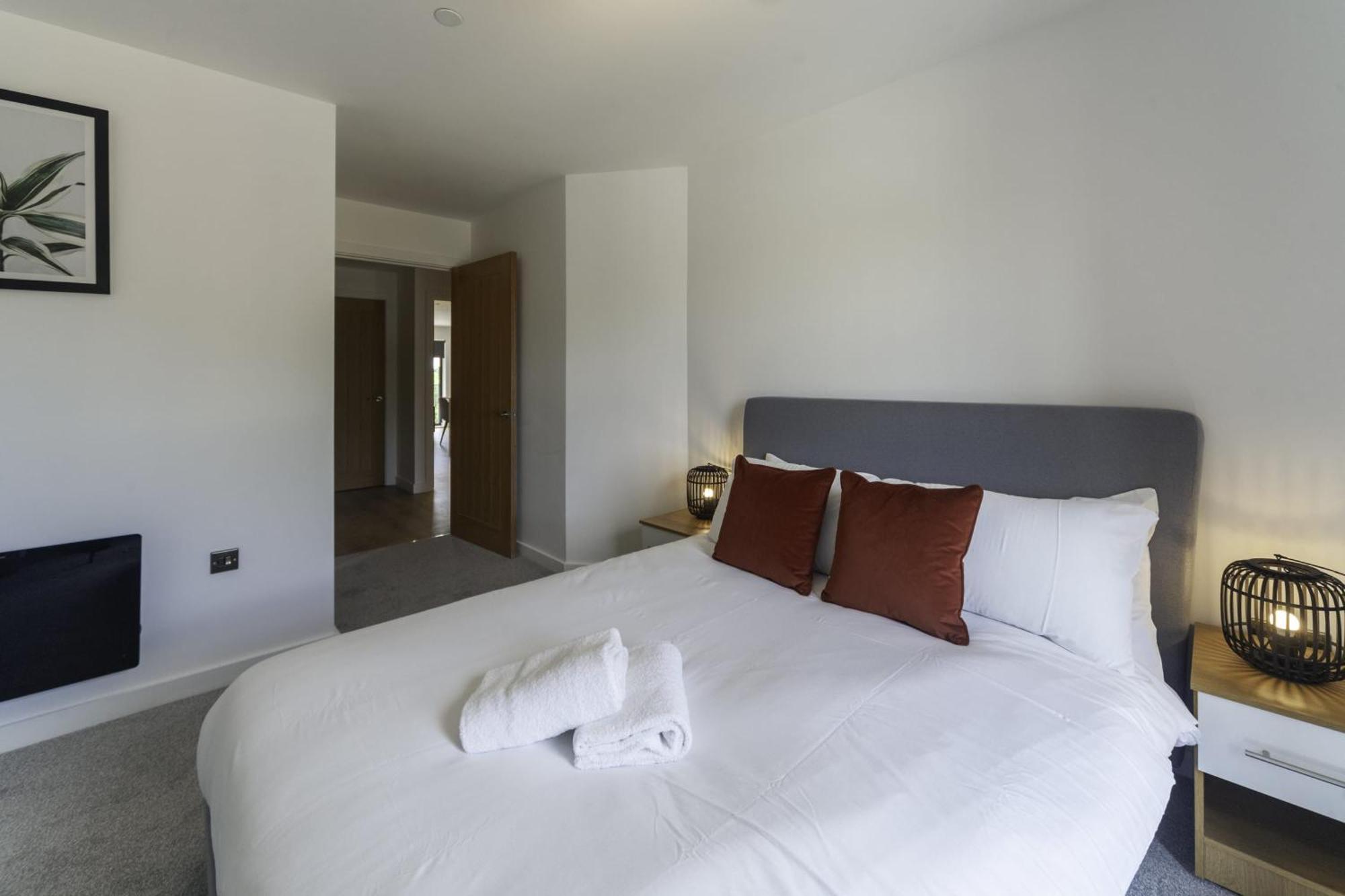 Lovely 2 Bedroom Apartment In Central Ashford Ashford (Kent) Exterior foto