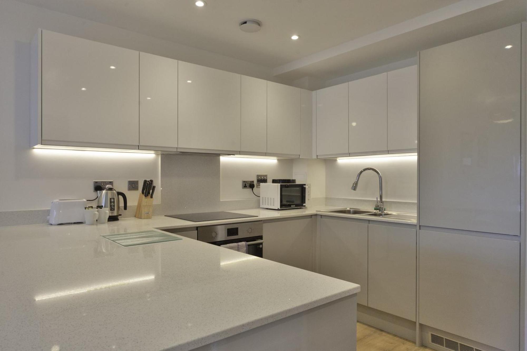 Lovely 2 Bedroom Apartment In Central Ashford Ashford (Kent) Exterior foto